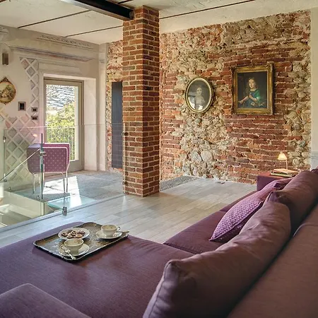 La Casa Delle Grottesche ベッド・アンド・ブレックファスト Bagnolo Piemonte