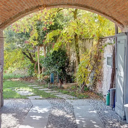 La Casa Delle Grottesche Bed & Breakfast 3*